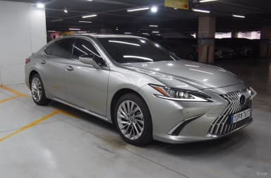 ES300h 7th Generation