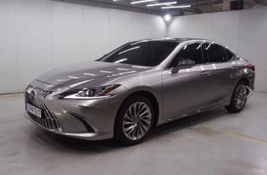 ES300h 7th Generation