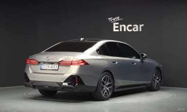 5 Series (G60)