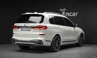 X7 (G07)