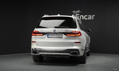 X7 (G07)