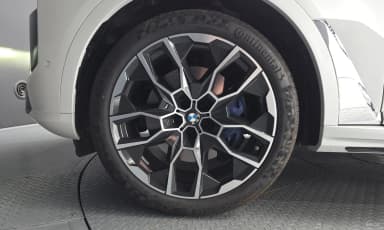 X7 (G07)