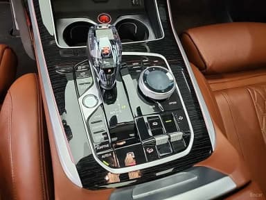 X7 (G07)