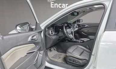 Trax Crossover
