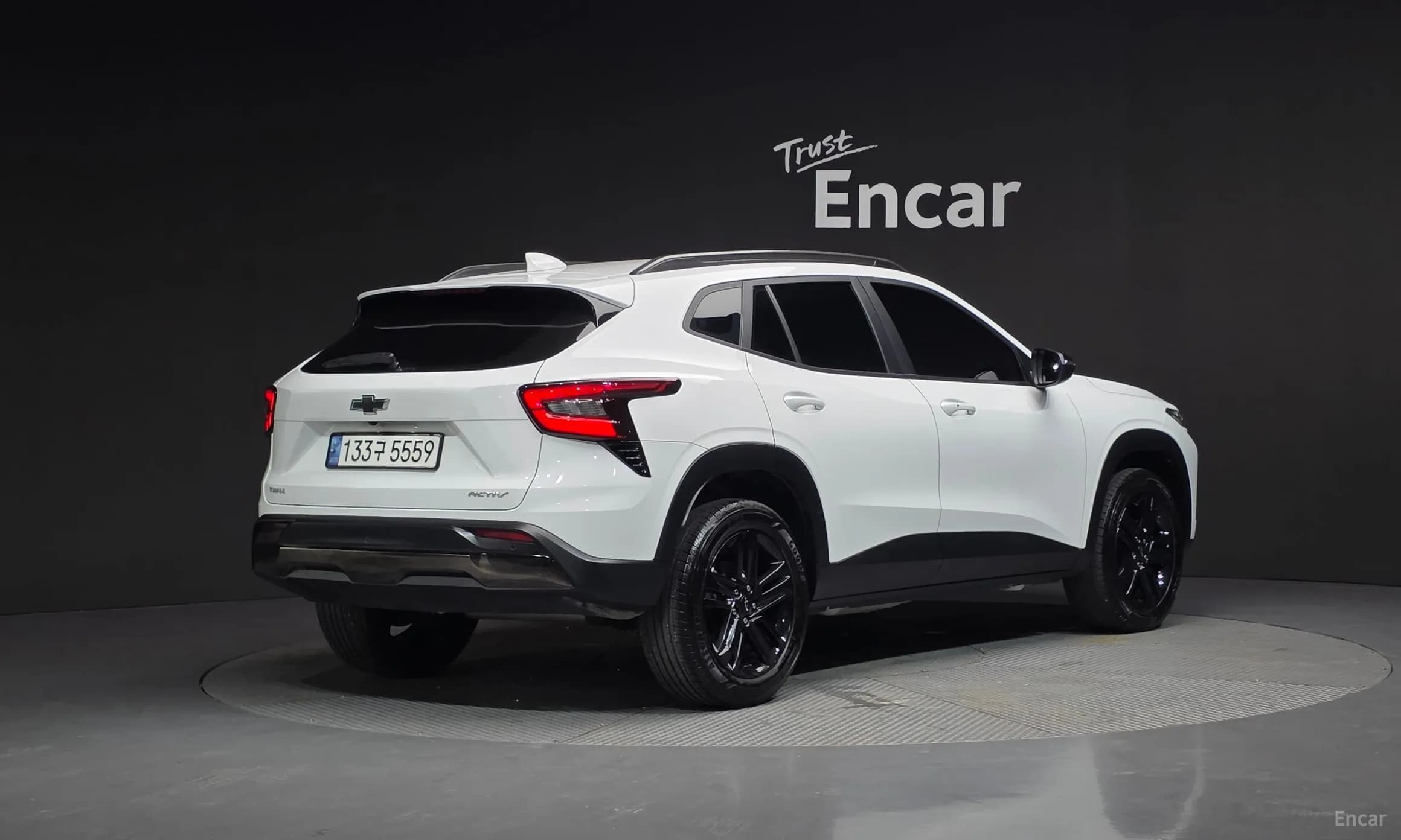 Trax Crossover