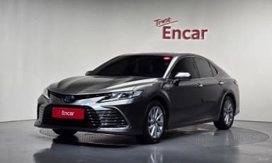 Camry (XV70)