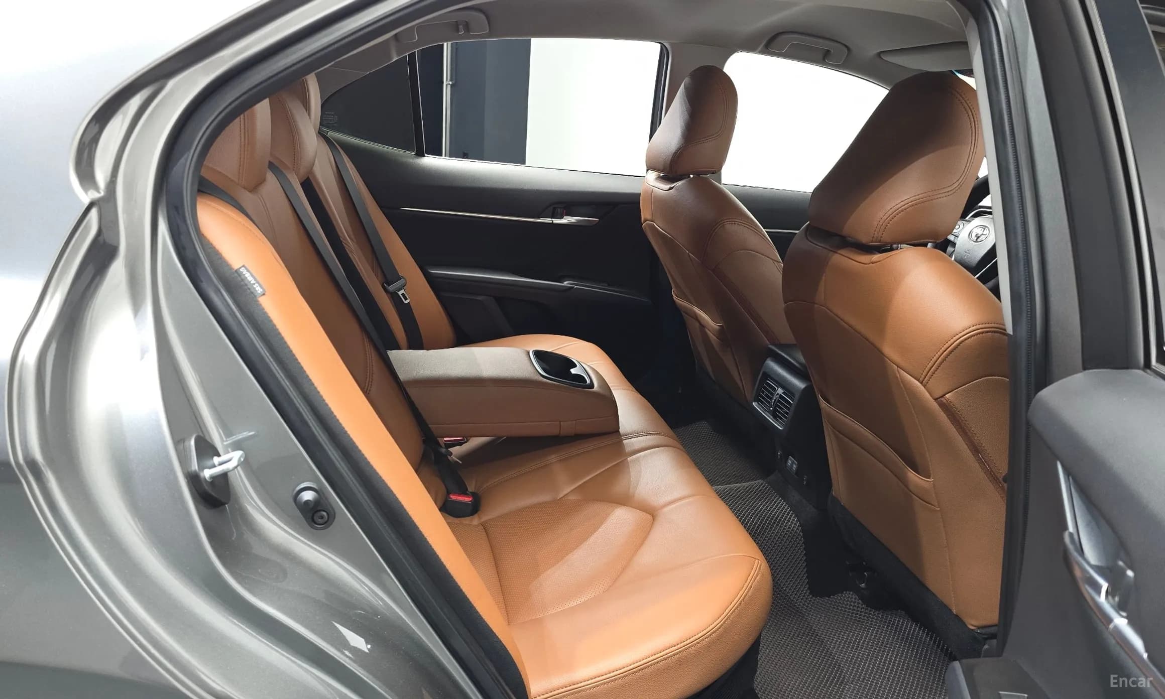 Camry (XV70)