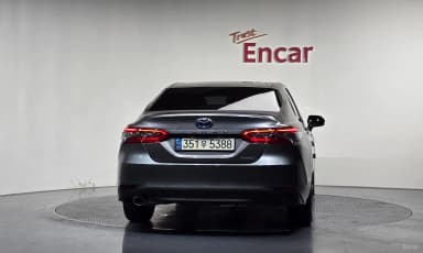 Camry (XV70)