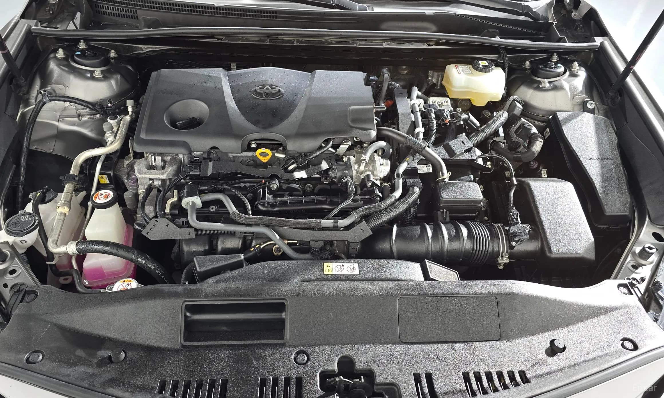Camry (XV70)