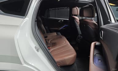 X6 (G06)