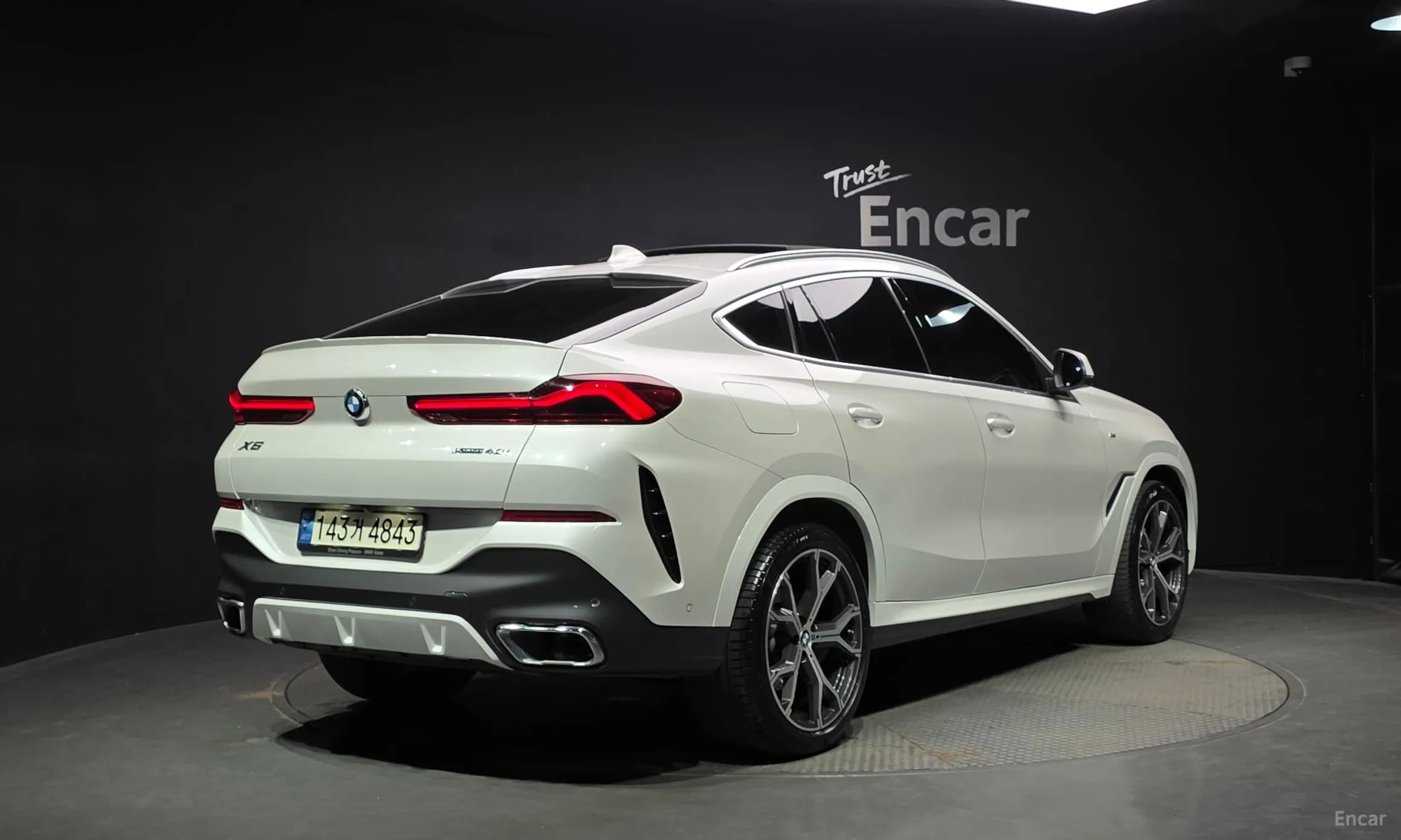 X6 (G06)