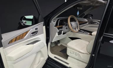 Escalade 5th Generation