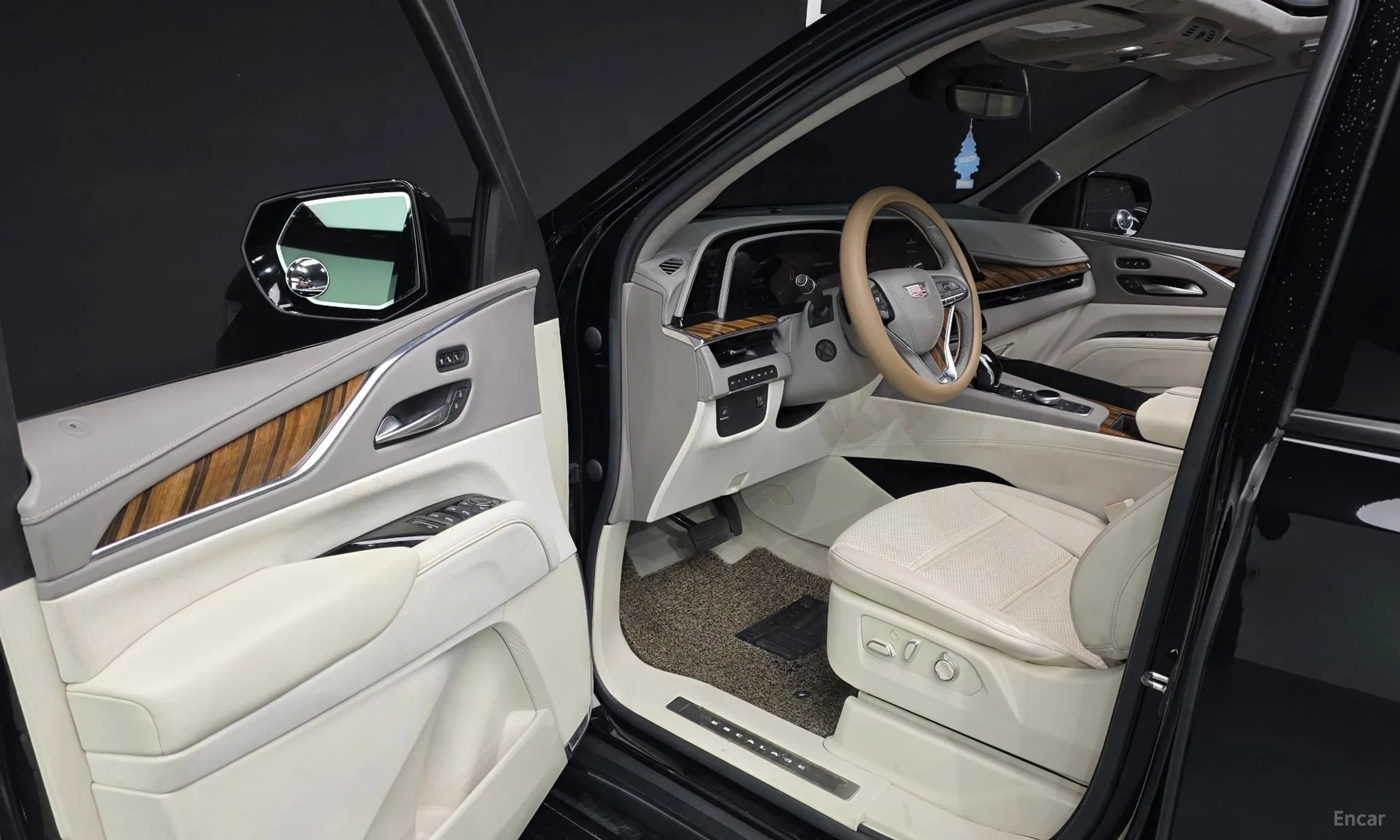 Escalade 5th Generation