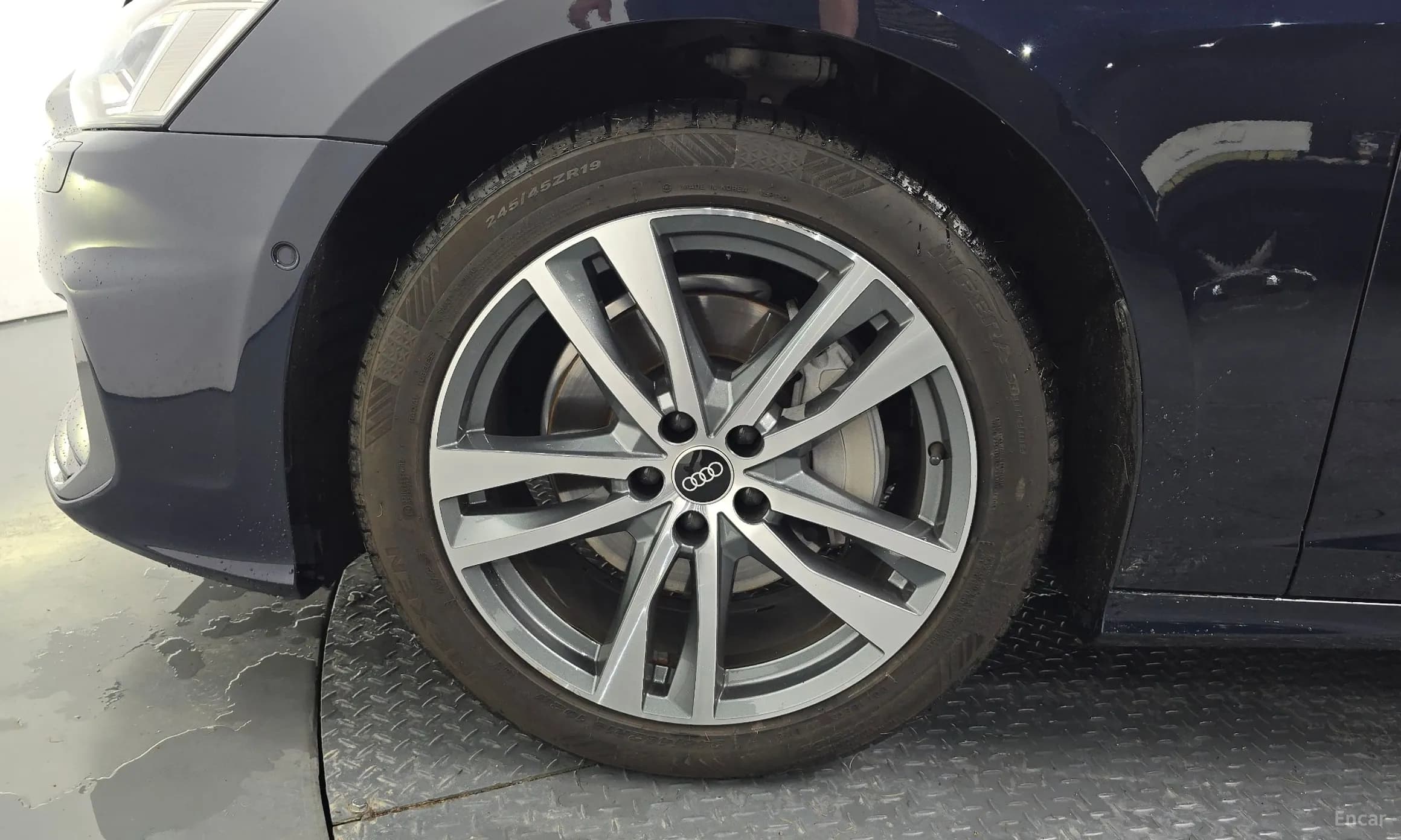 A6 (C8)