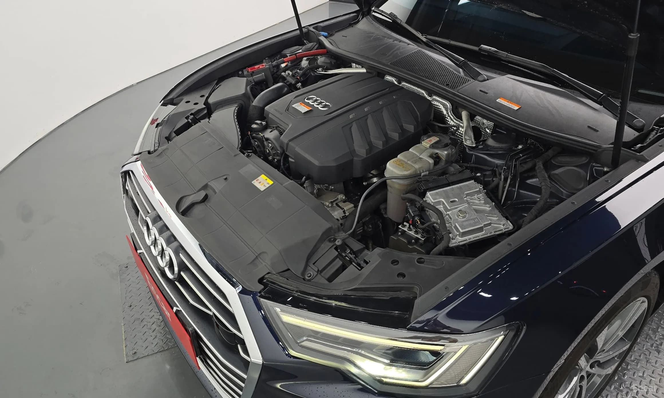 A6 (C8)