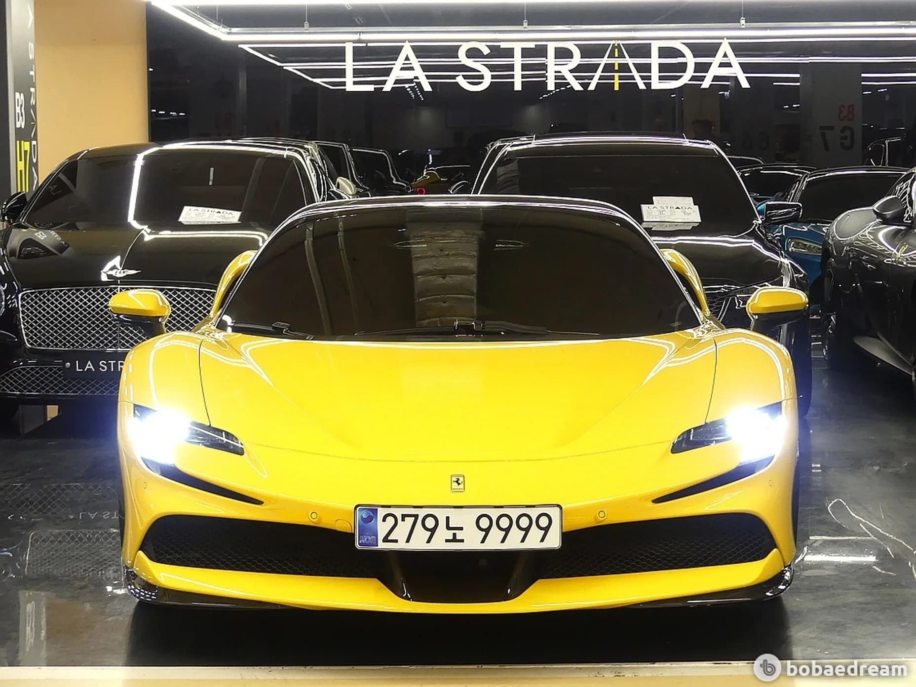 SF90 Spyder