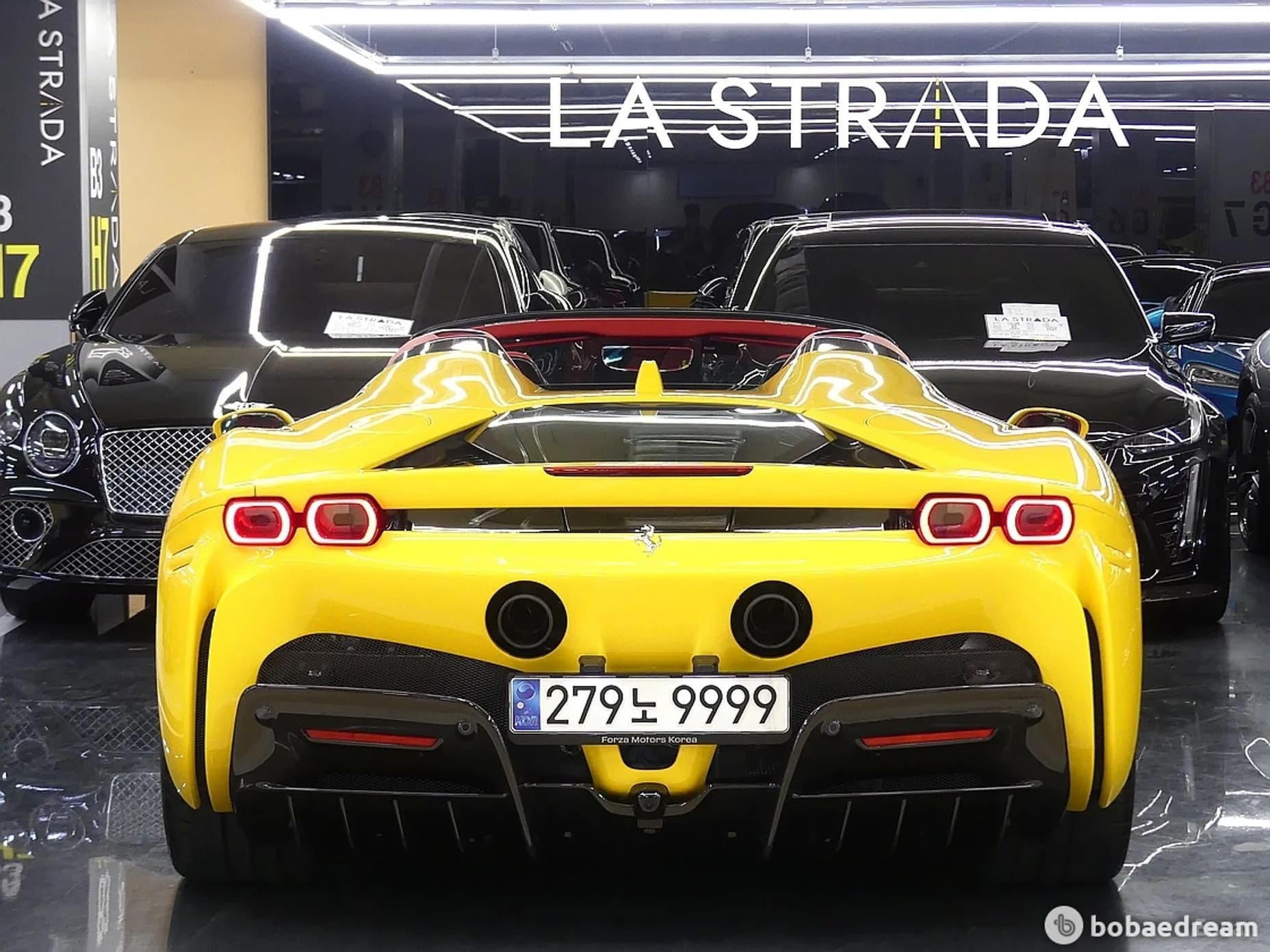 SF90 Spyder