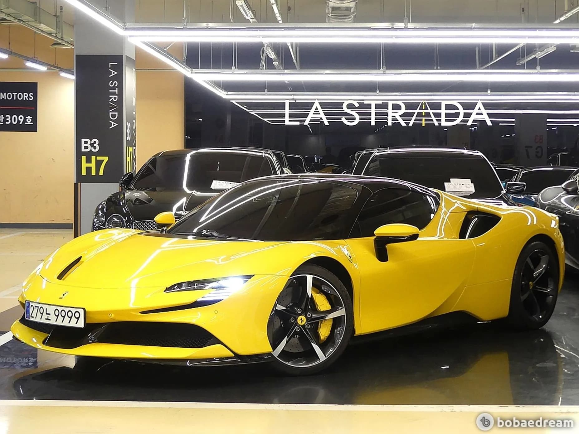 SF90 Spyder