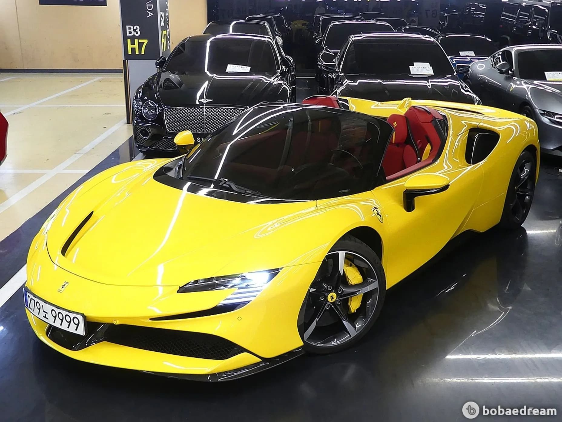 SF90 Spyder
