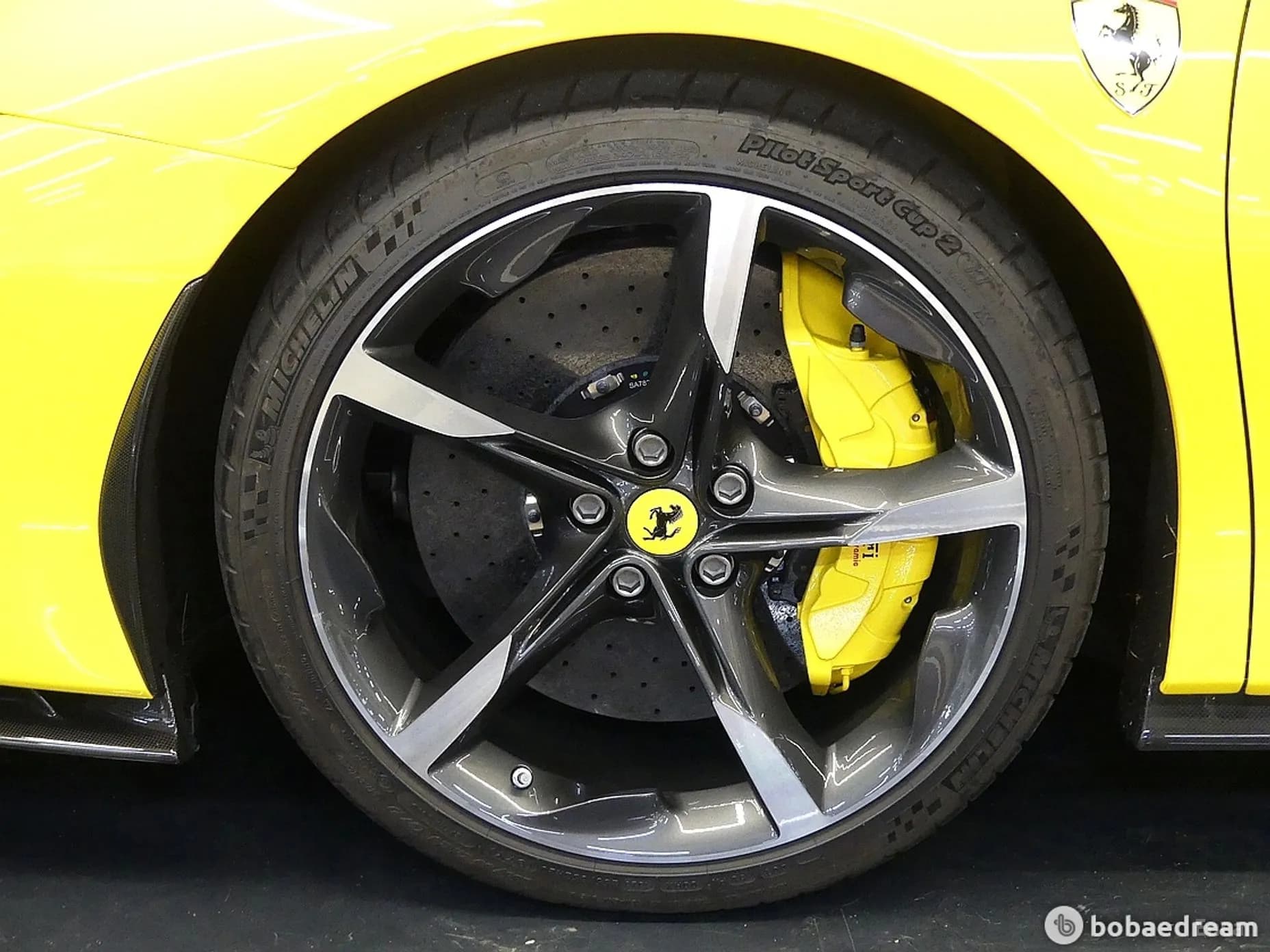 SF90 Spyder