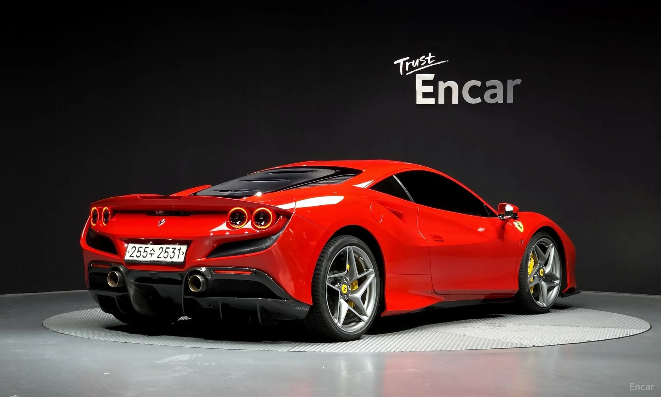 F8 Tributo
