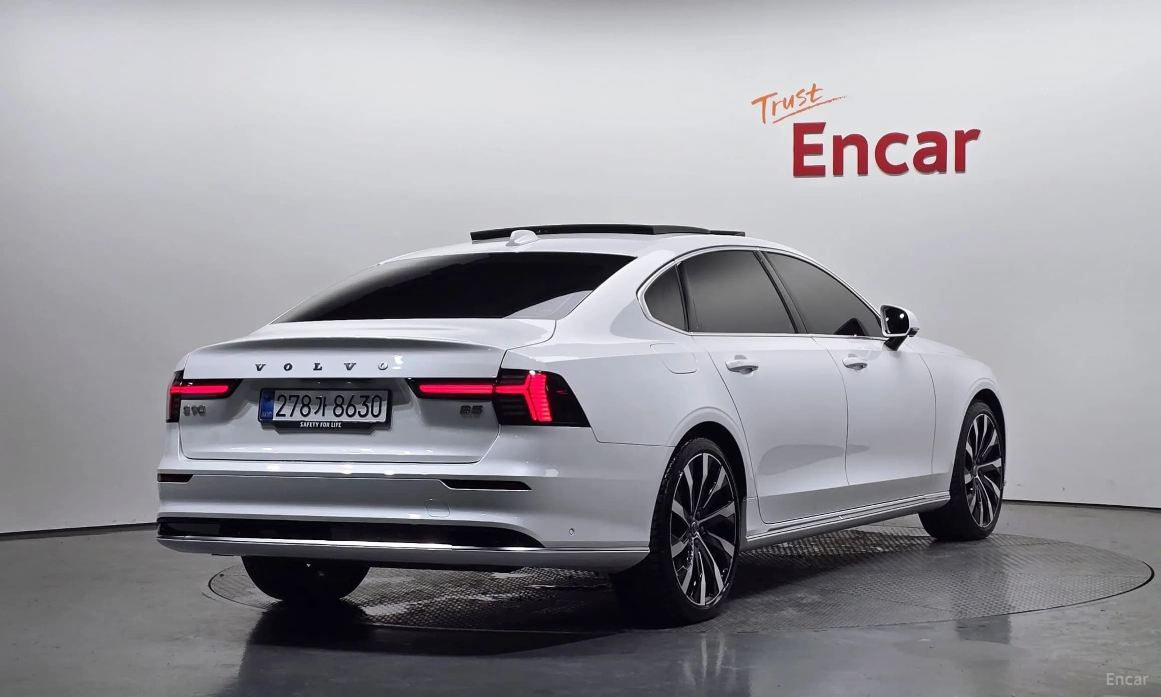 S90