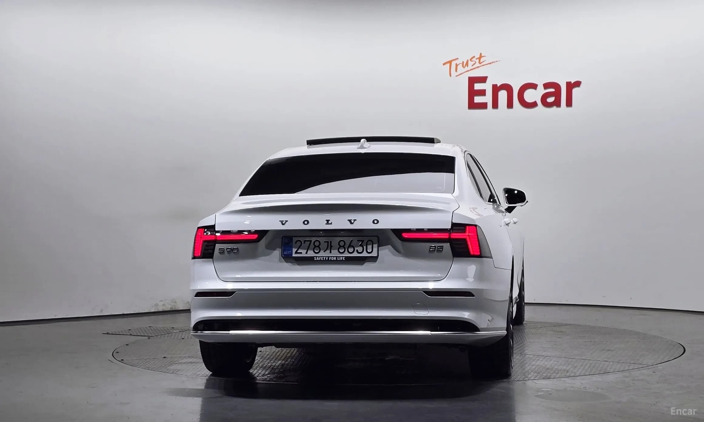 S90