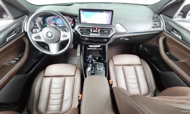 X3 (G01)