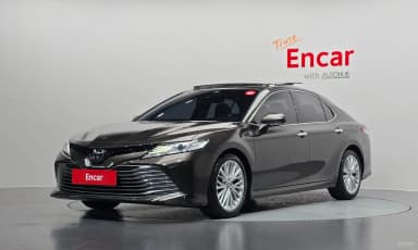 Camry (XV70)