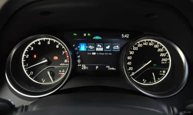 Camry (XV70)