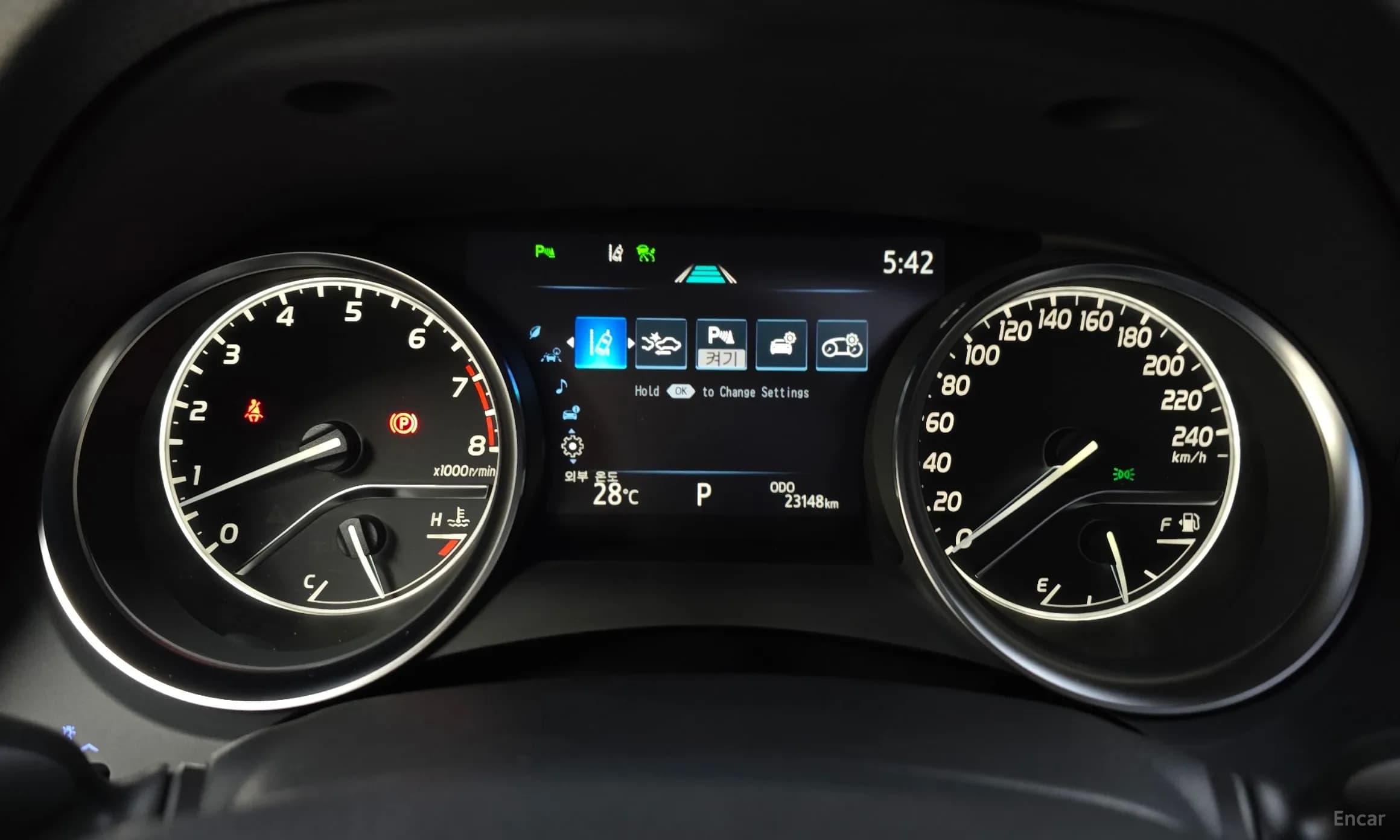 Camry (XV70)