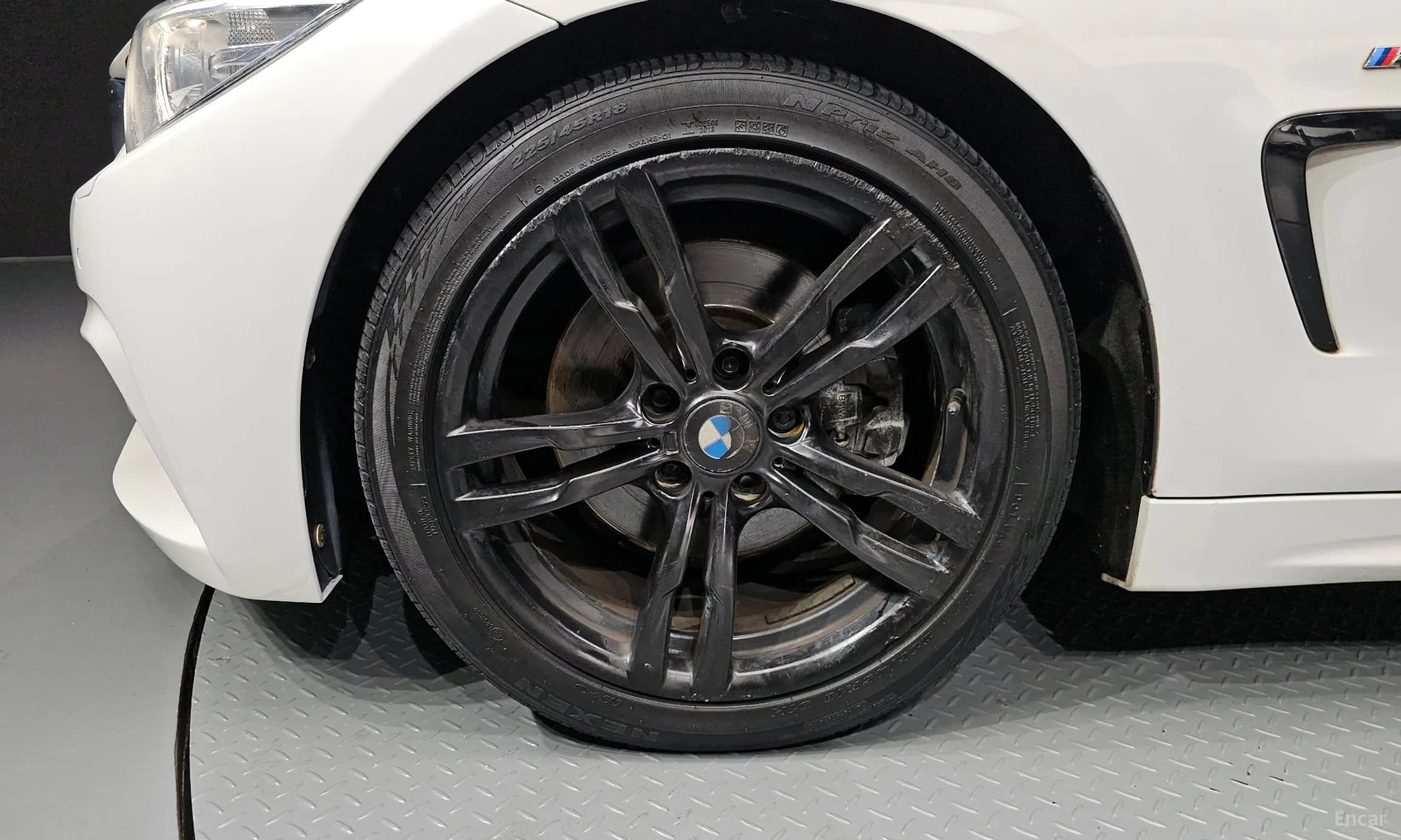 Series 4 (F32)