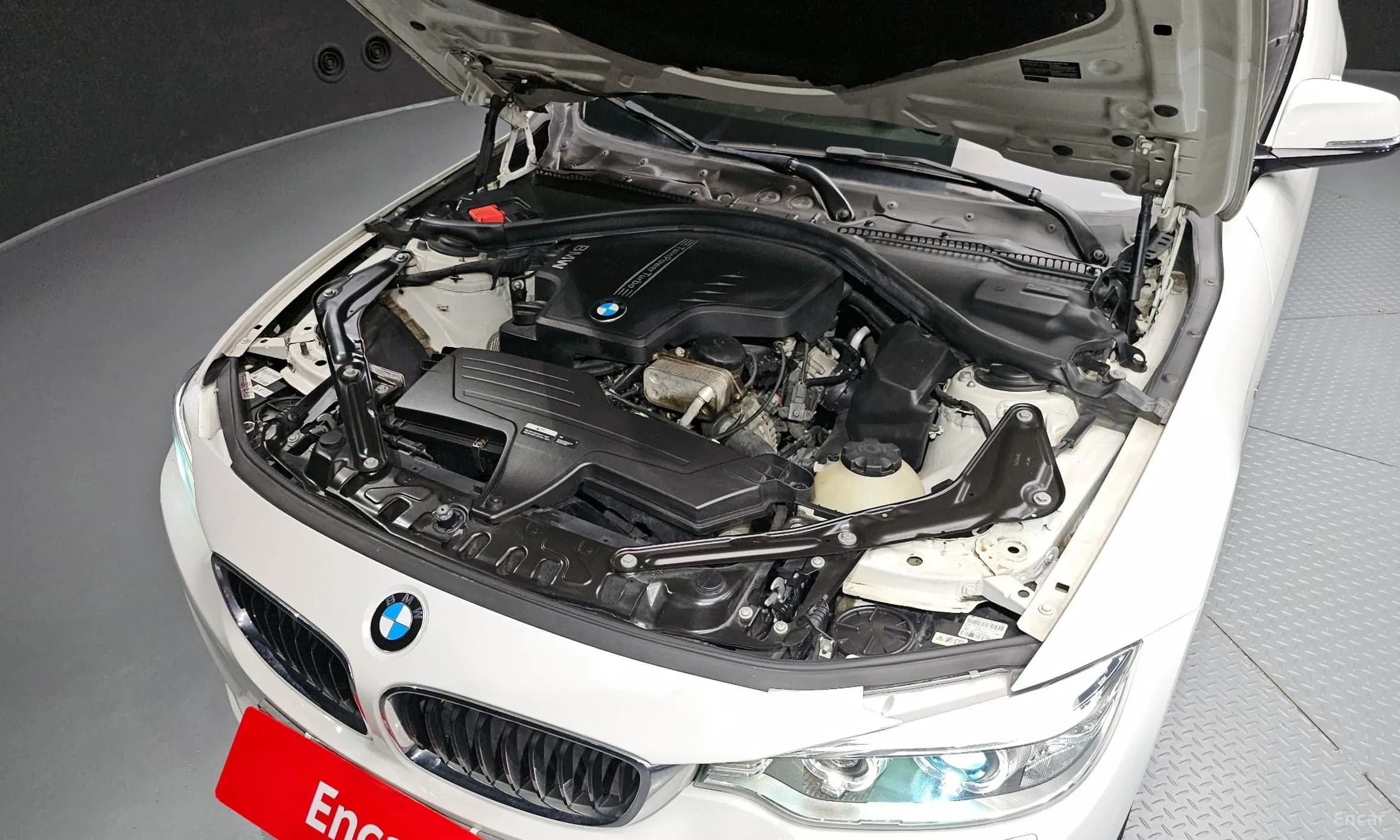Series 4 (F32)