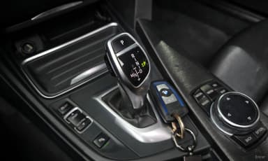 Series 4 (F32)