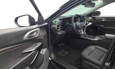 Trax Crossover
