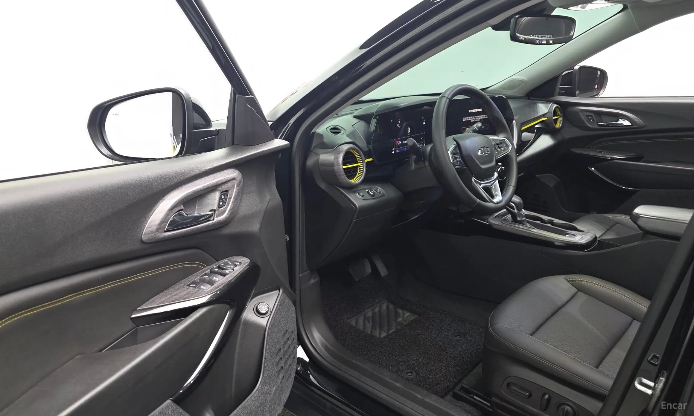 Trax Crossover