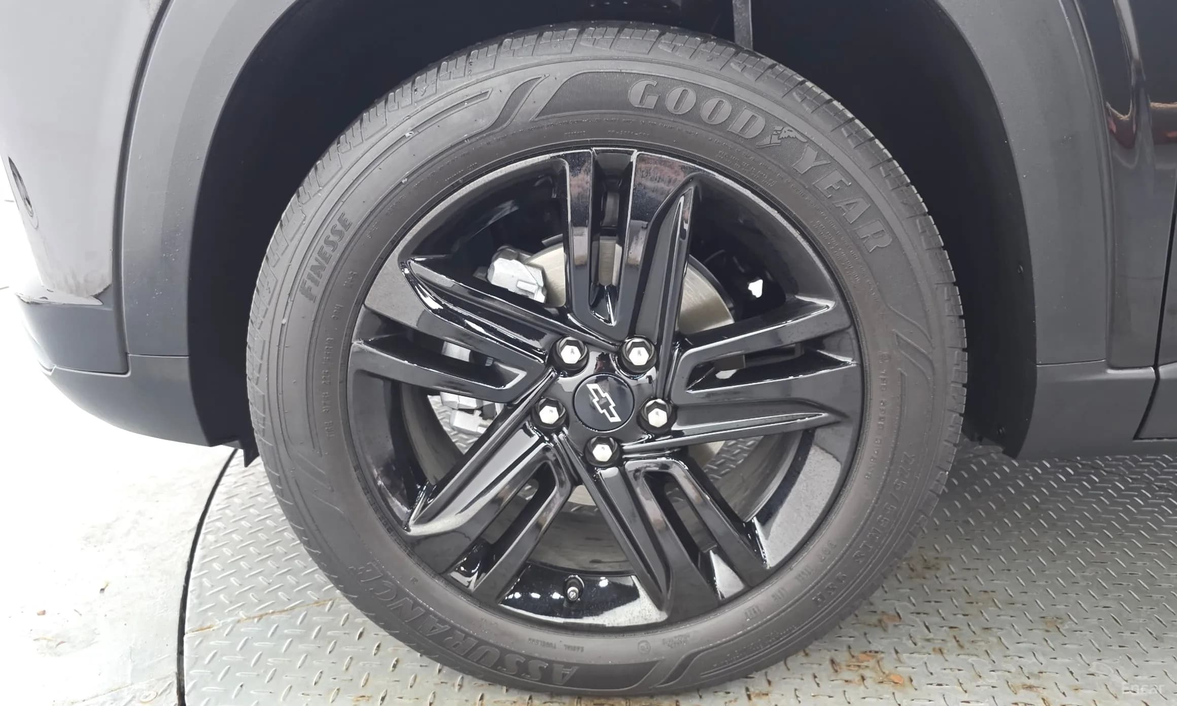 Trax Crossover
