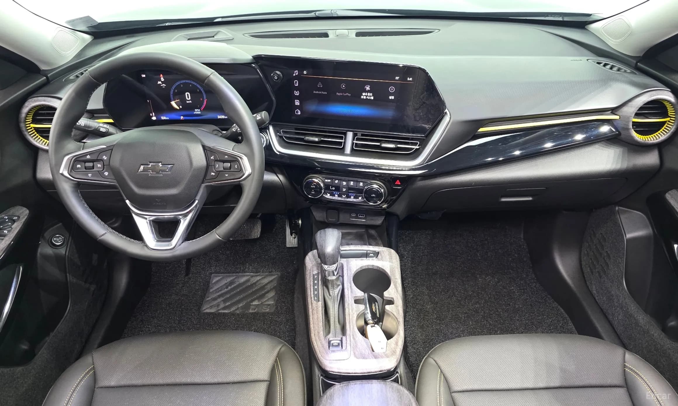 Trax Crossover