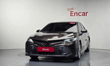 Camry (XV70)