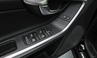 S60