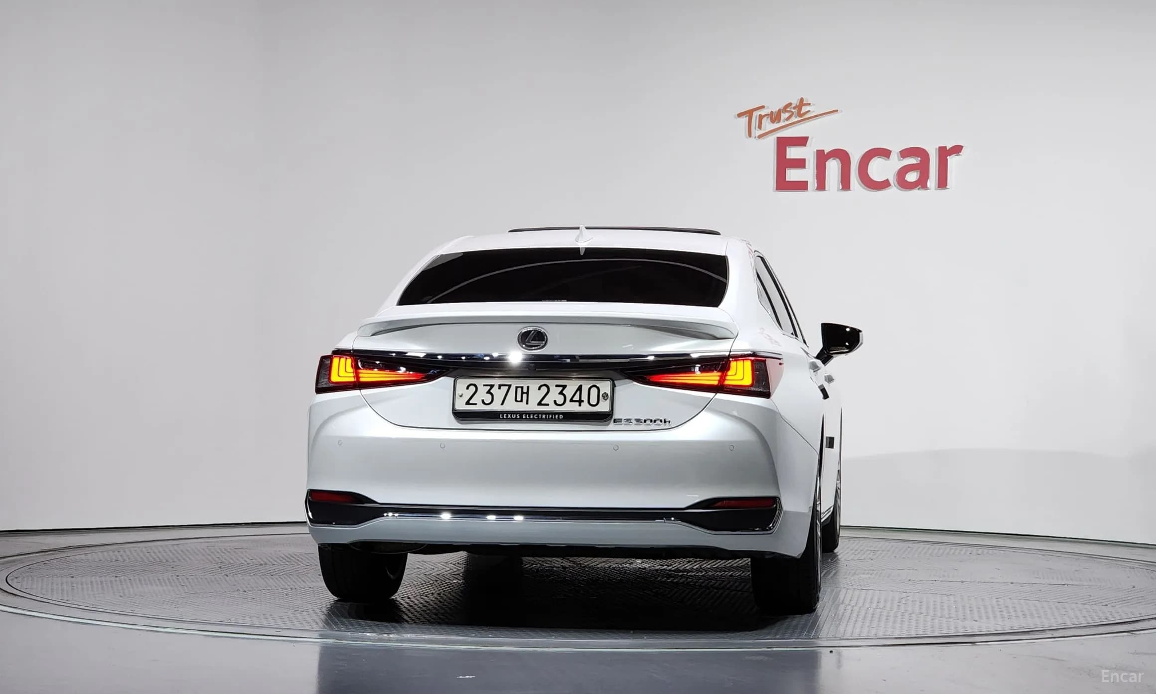 ES300h 7th Generation