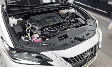 ES300h 7th Generation