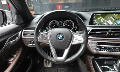 7 Series (G11)