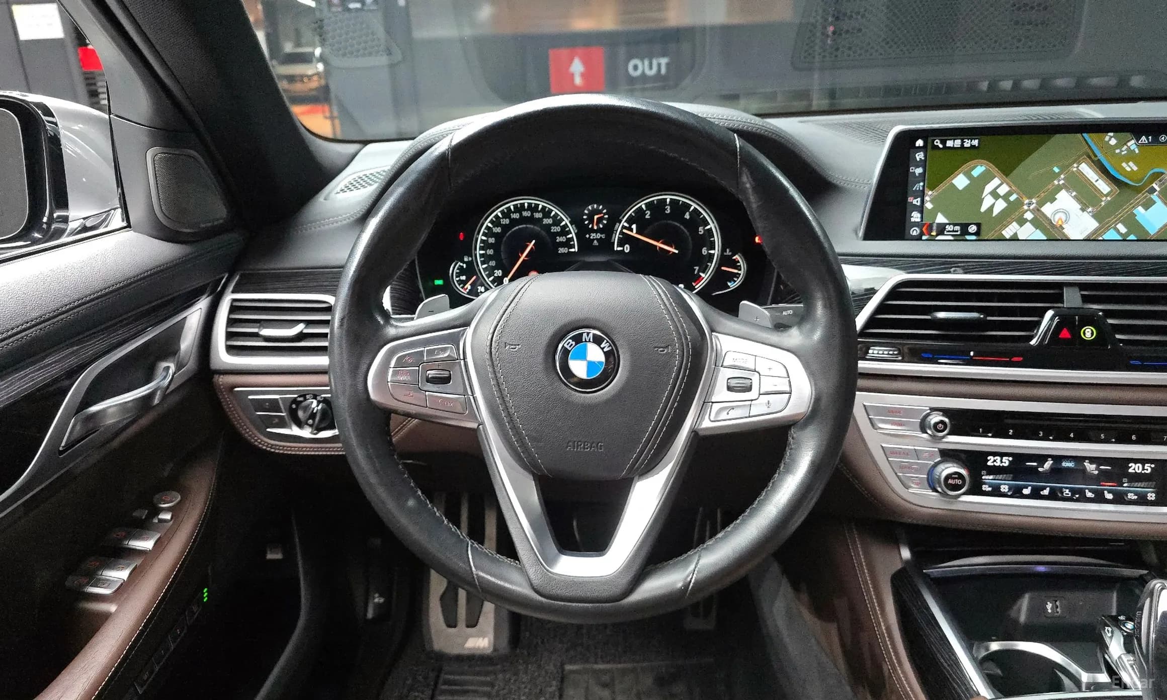 7 Series (G11)