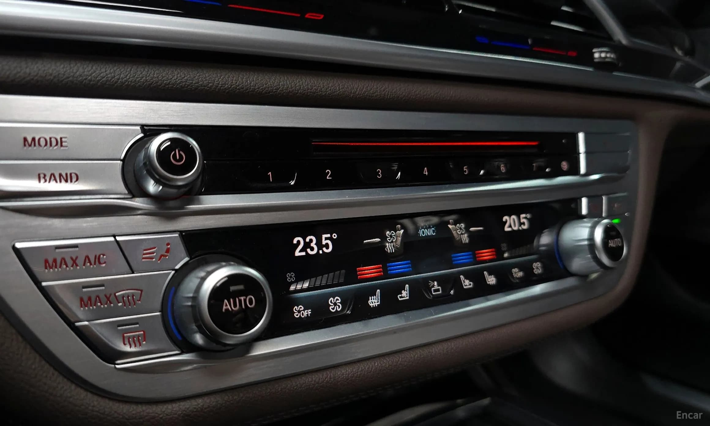 7 Series (G11)