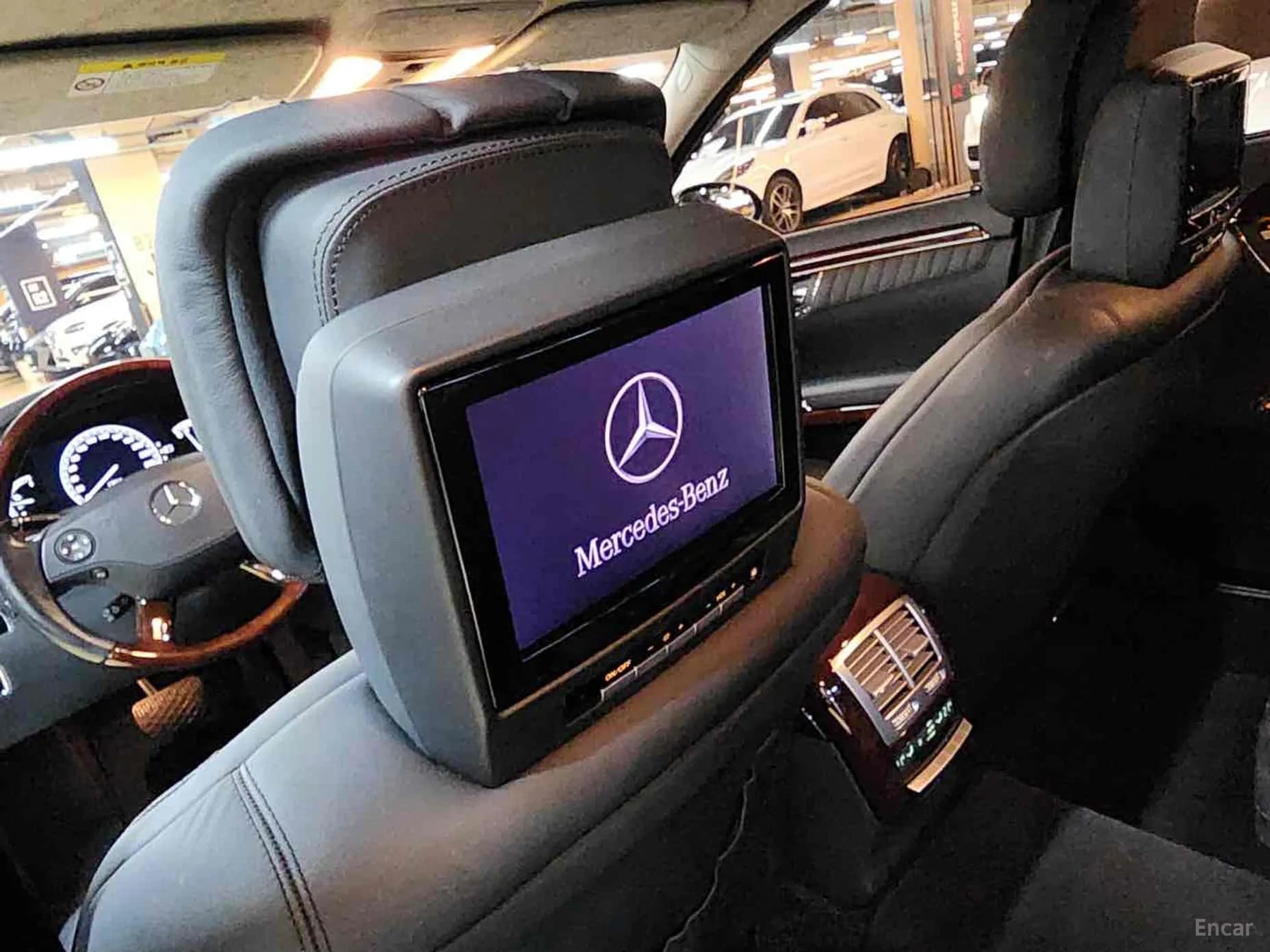 S-Class W221
