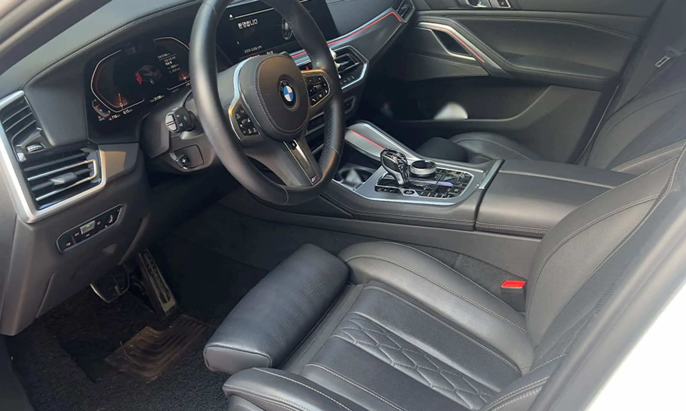 X6 (G06)