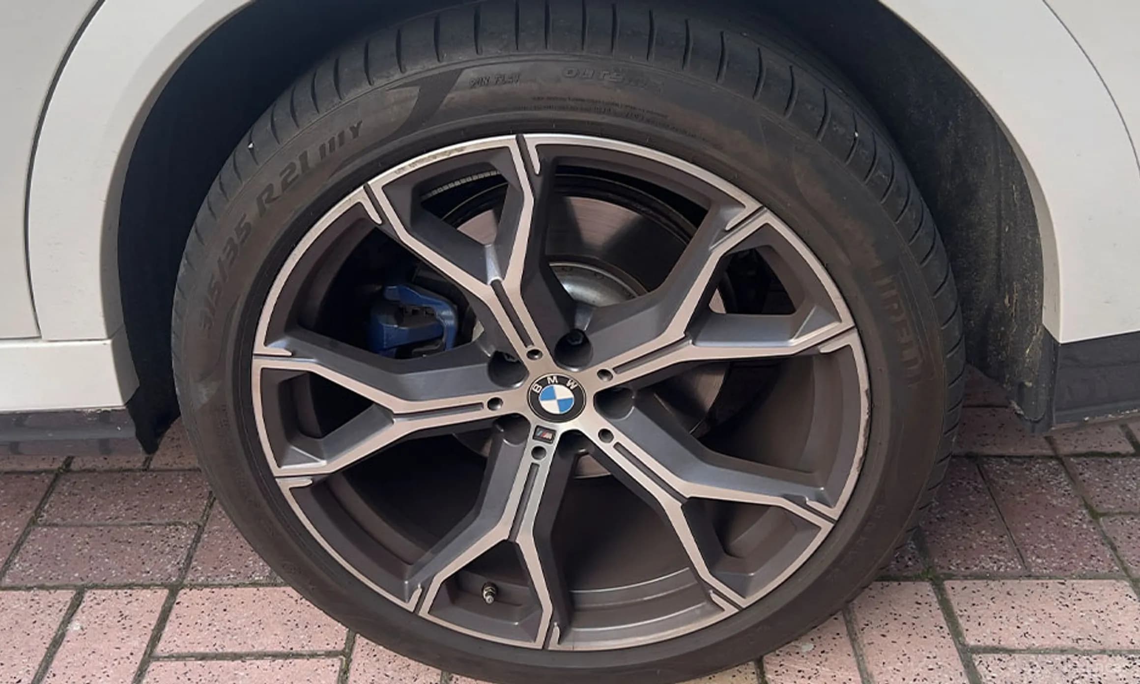 X6 (G06)
