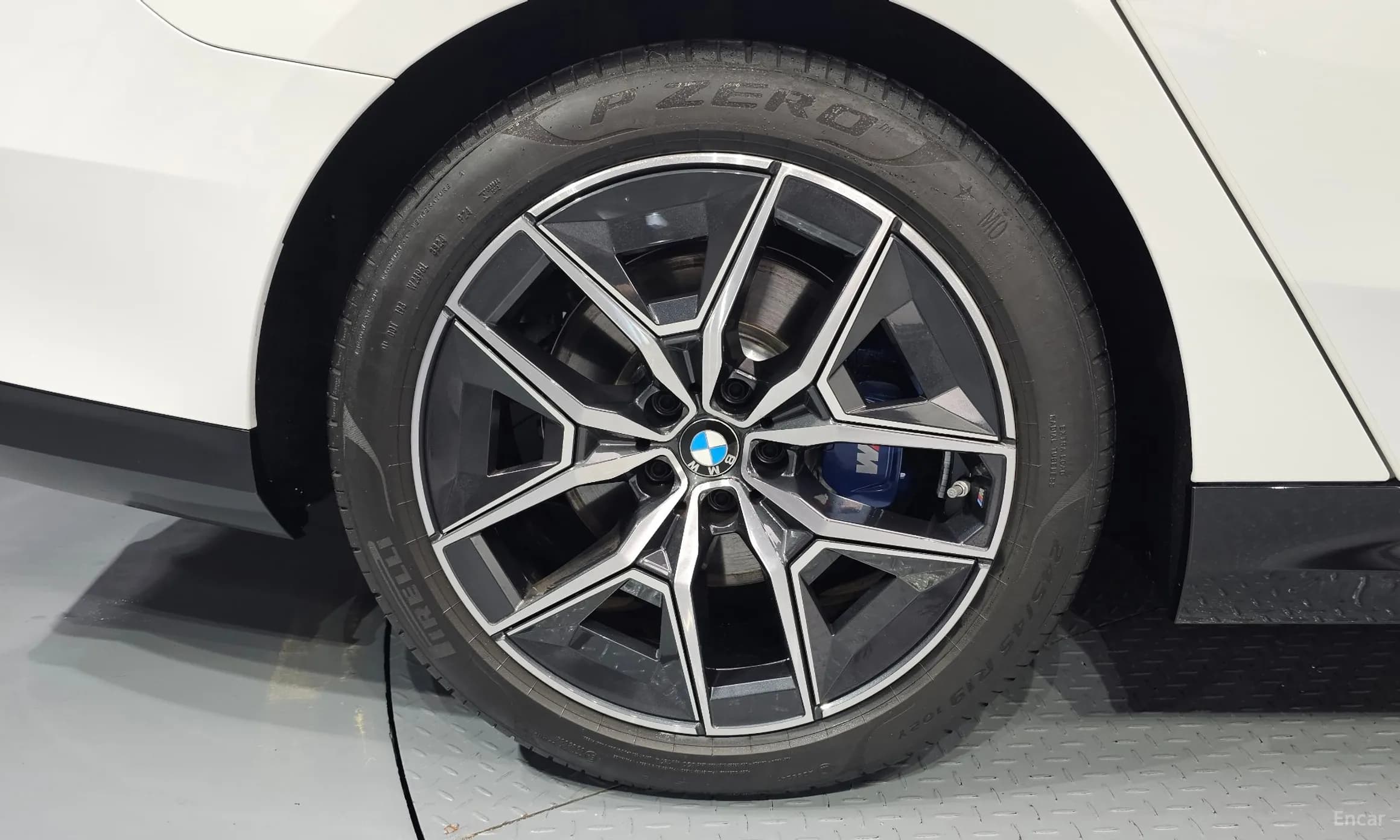 5 Series (G60)