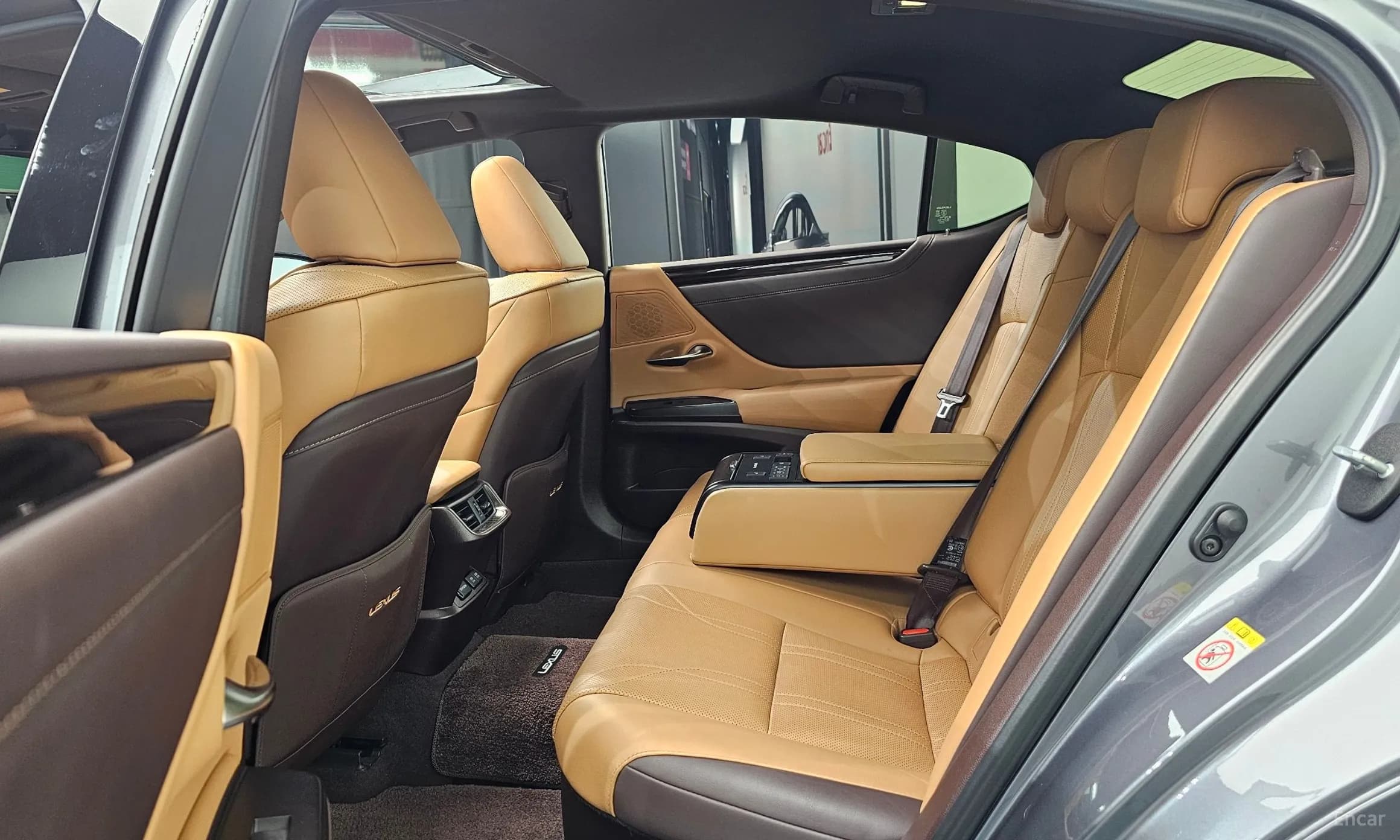 ES300h 7th Generation